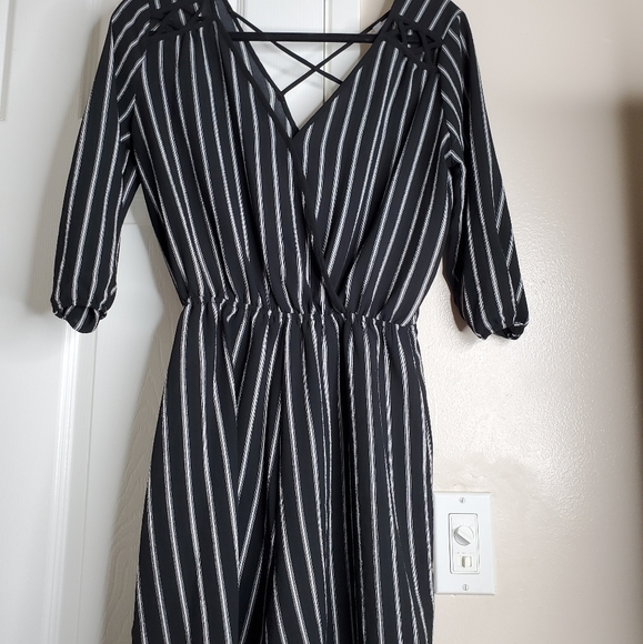 Romper - Picture 3 of 4